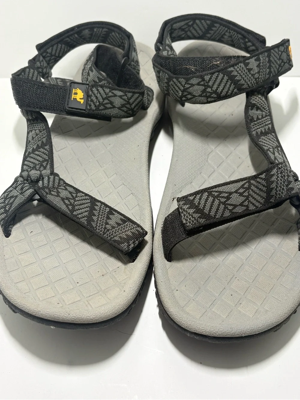 Camel crown men’s hiking sandal, size 12 Waterproof sport athletic water shoes.
